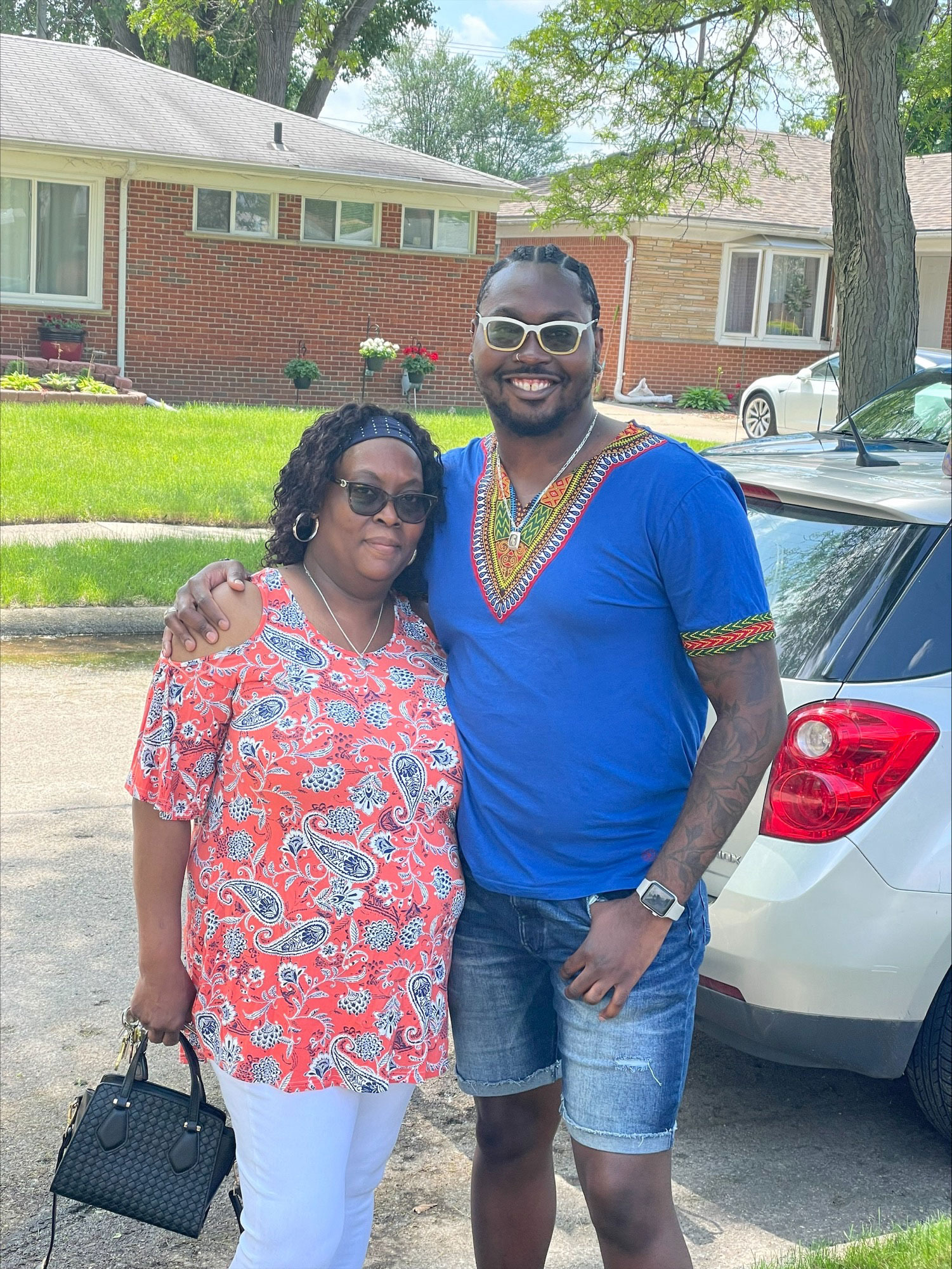 Ronald Harris con su mamá